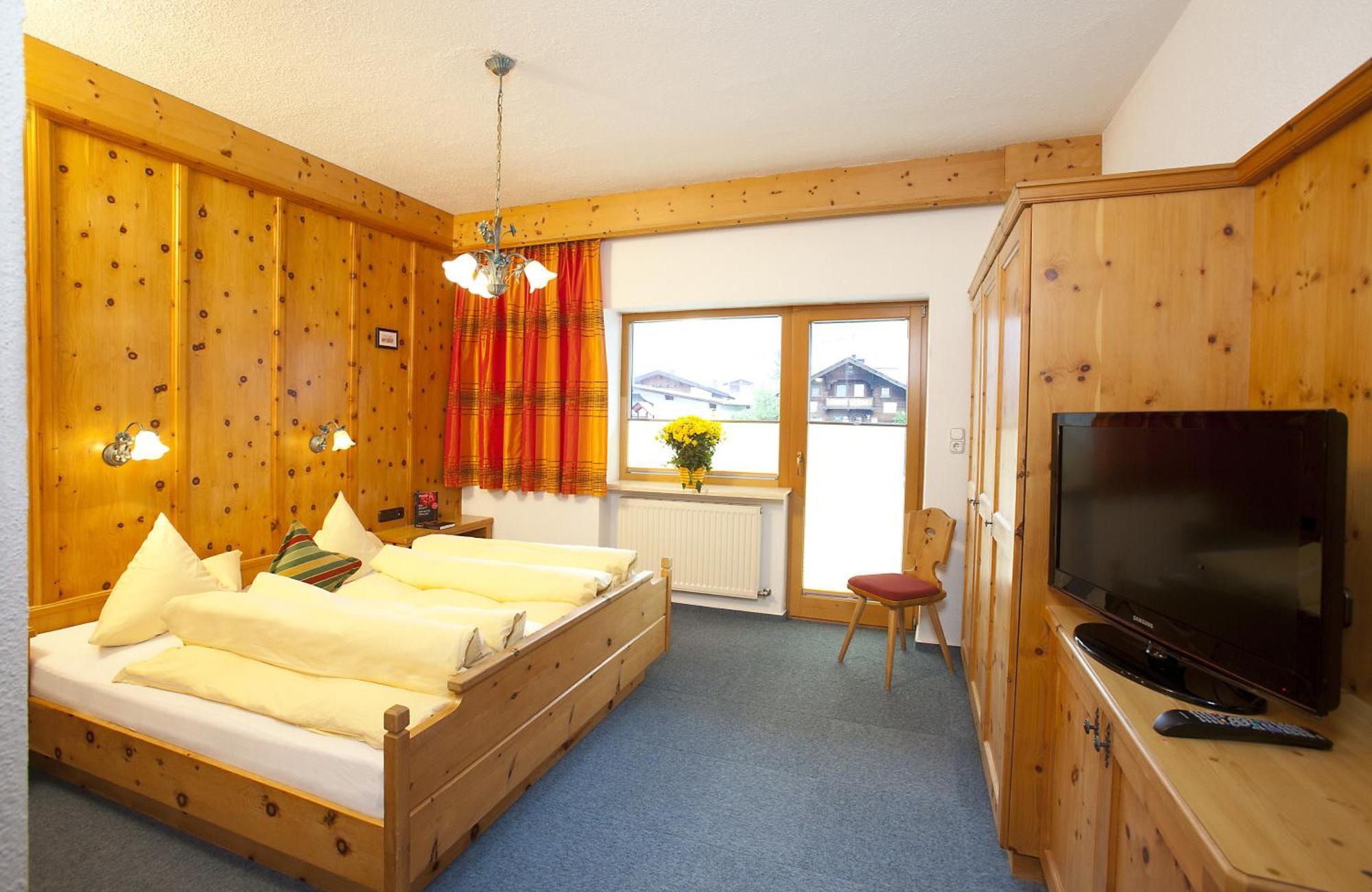 Top Tirol Appartement Губен Екстер'єр фото