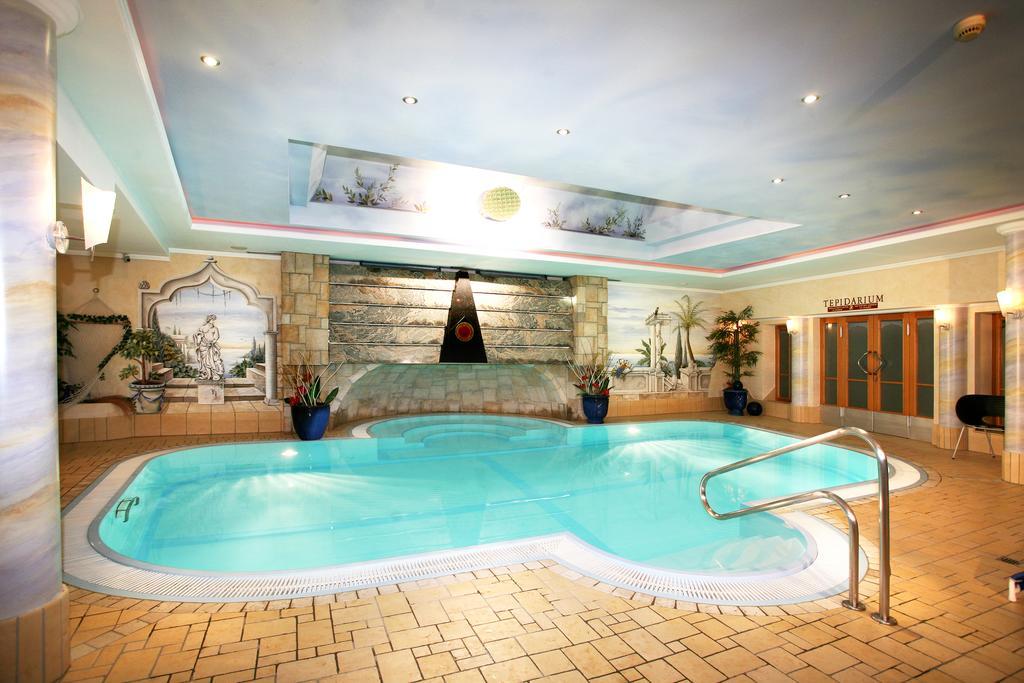 Top Tirol Appartement Губен Екстер'єр фото